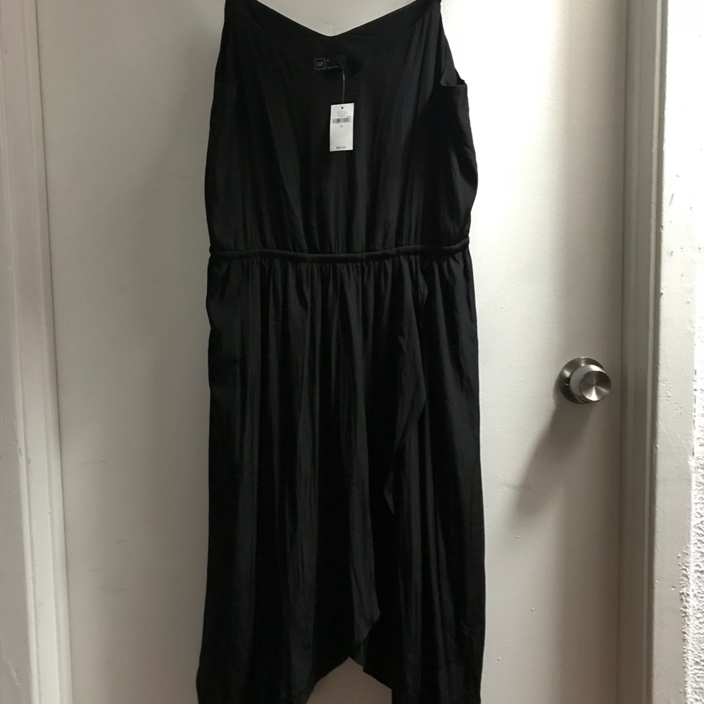 Gap black dress